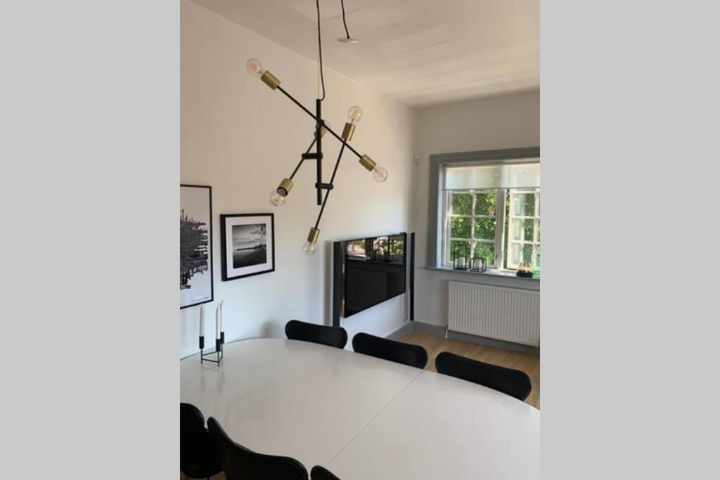 Ferie Lejlighed I Skagen -Huset Med Den Gronne Dor Buitenkant foto
