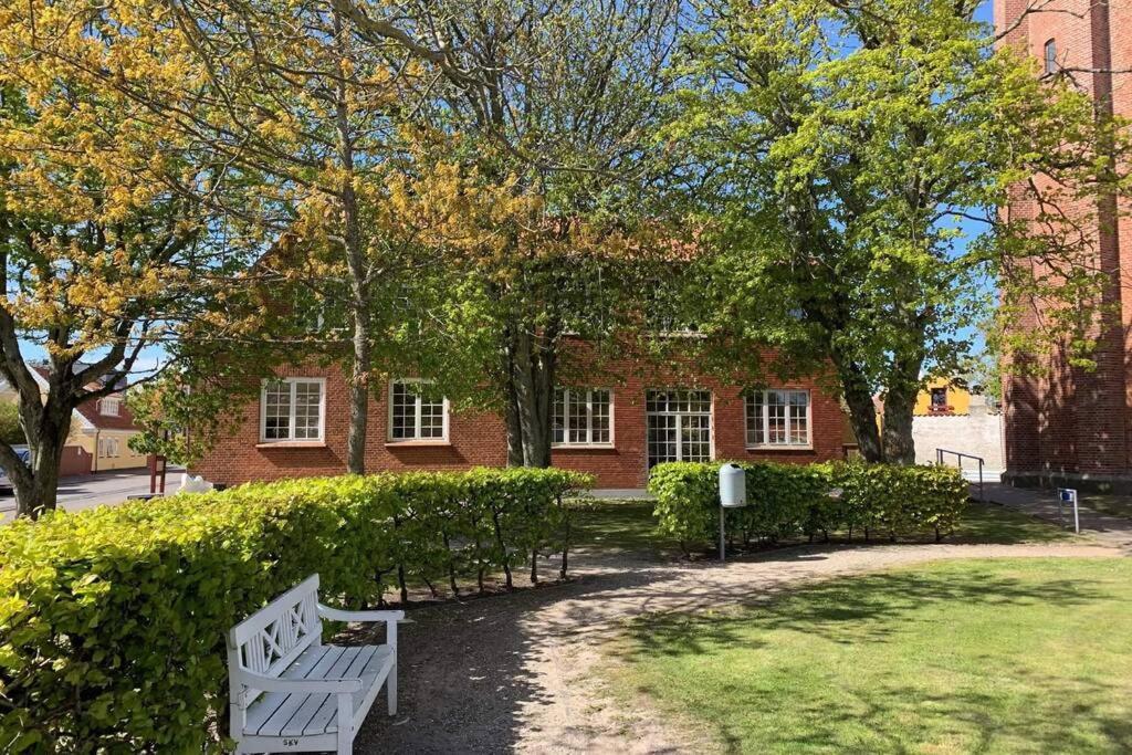 Ferie Lejlighed I Skagen -Huset Med Den Gronne Dor Buitenkant foto