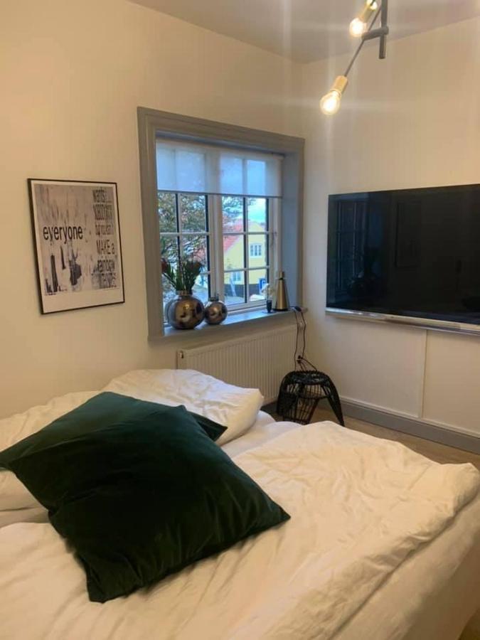 Ferie Lejlighed I Skagen -Huset Med Den Gronne Dor Buitenkant foto